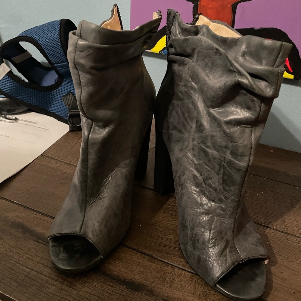 Chinese Laundry booties